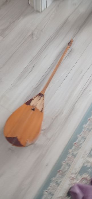 Продаю домбру советскую