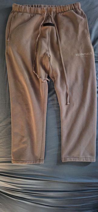 Pantaloni ESSENTIALS Fear of God L