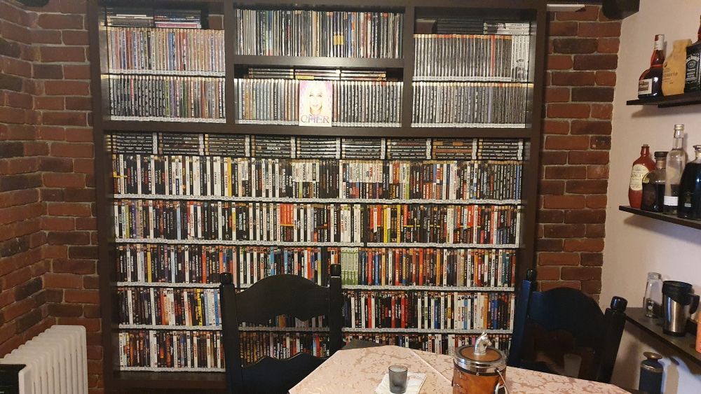 Colectie de DVD-uri - peste 1.000 filme