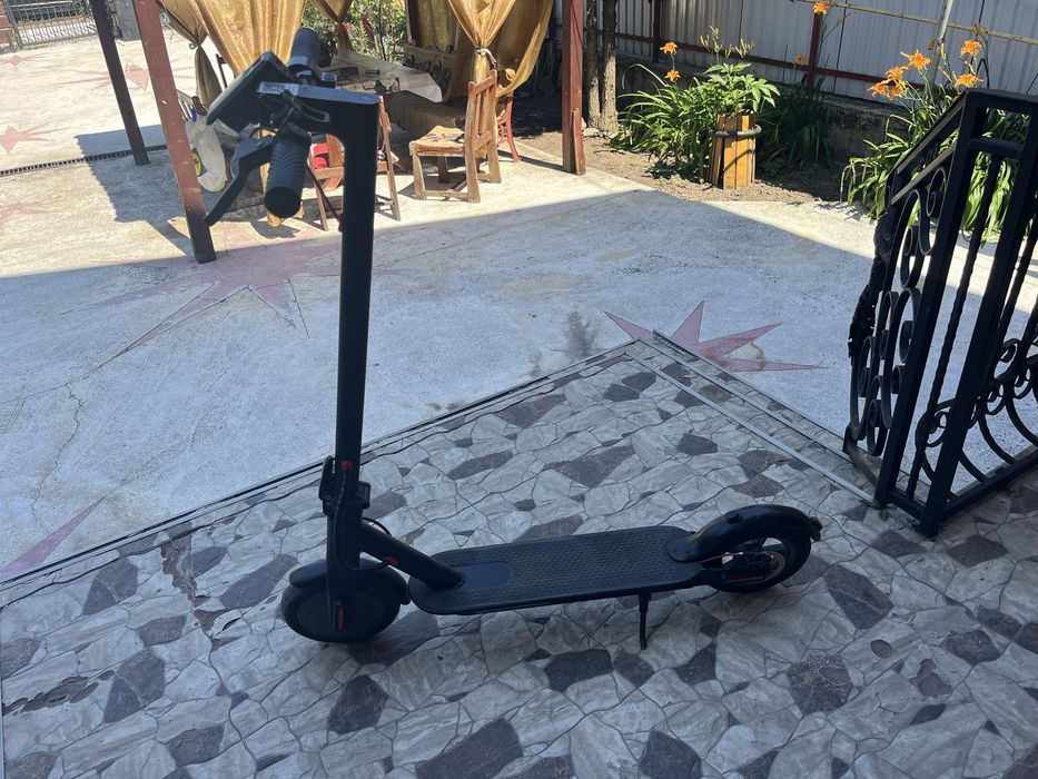 Trotineta electrica scooter