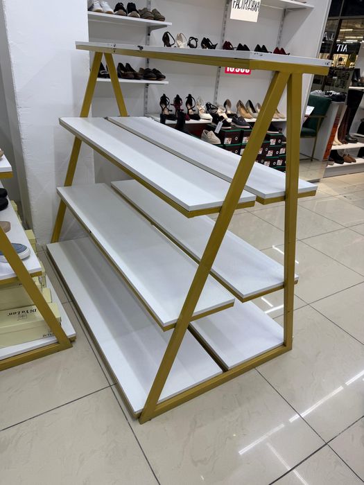 Продаётся стеллаж для обуви