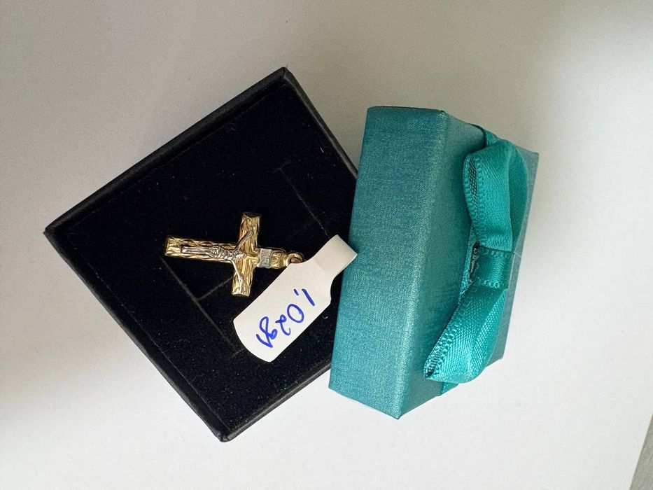 Cruce de aur 14k 1,02gr (cdc)