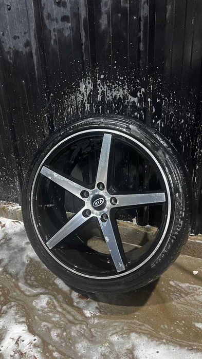 Продам диски с шинами