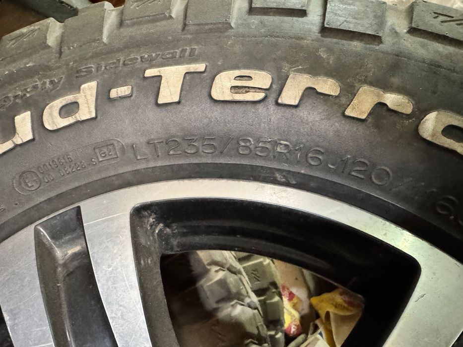 Продам комплект колёс  на16