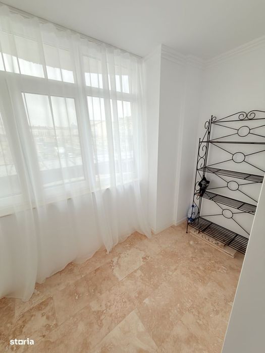 Apartament 3 camere nou renovat Piata Mare.Prima inchiriere!