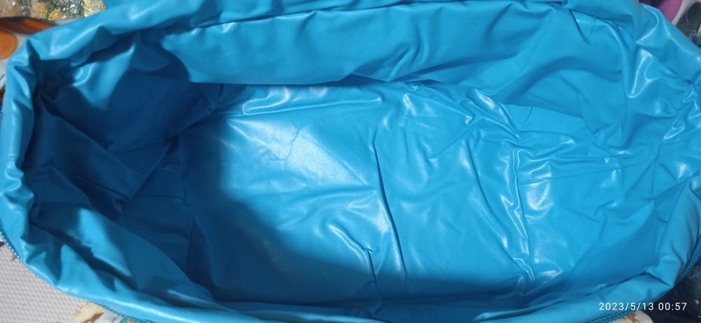 Сумочка с  охлаждением для косметики