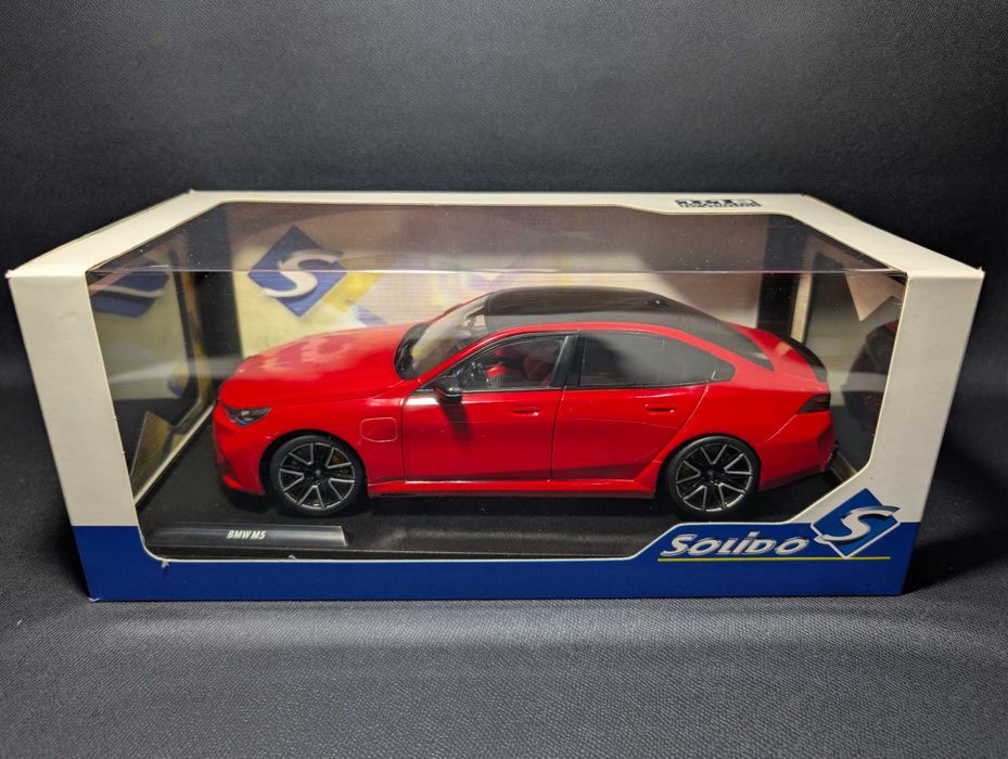Machete Solido 1:18 BMW