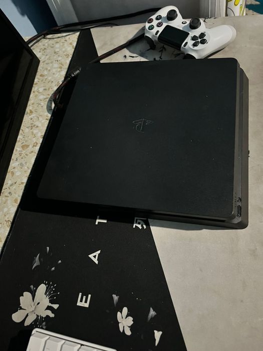 playstation 4 slim