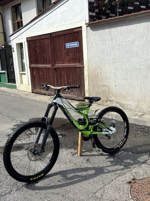 Vand specialized demo 8 custom