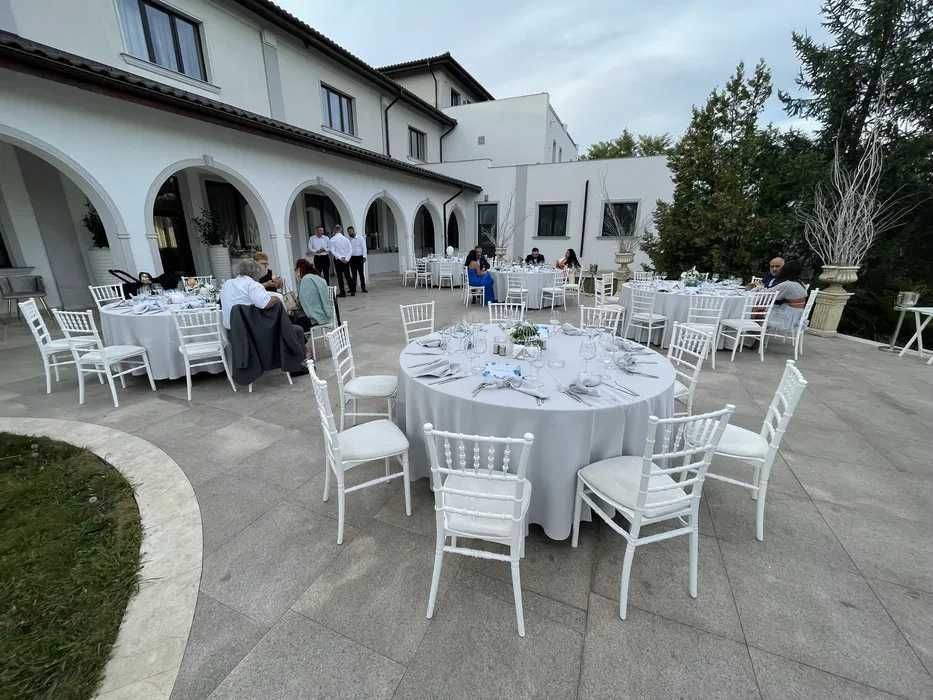 De închiriat pavilioane, scaune,mese,vesela completă, orice eveniment