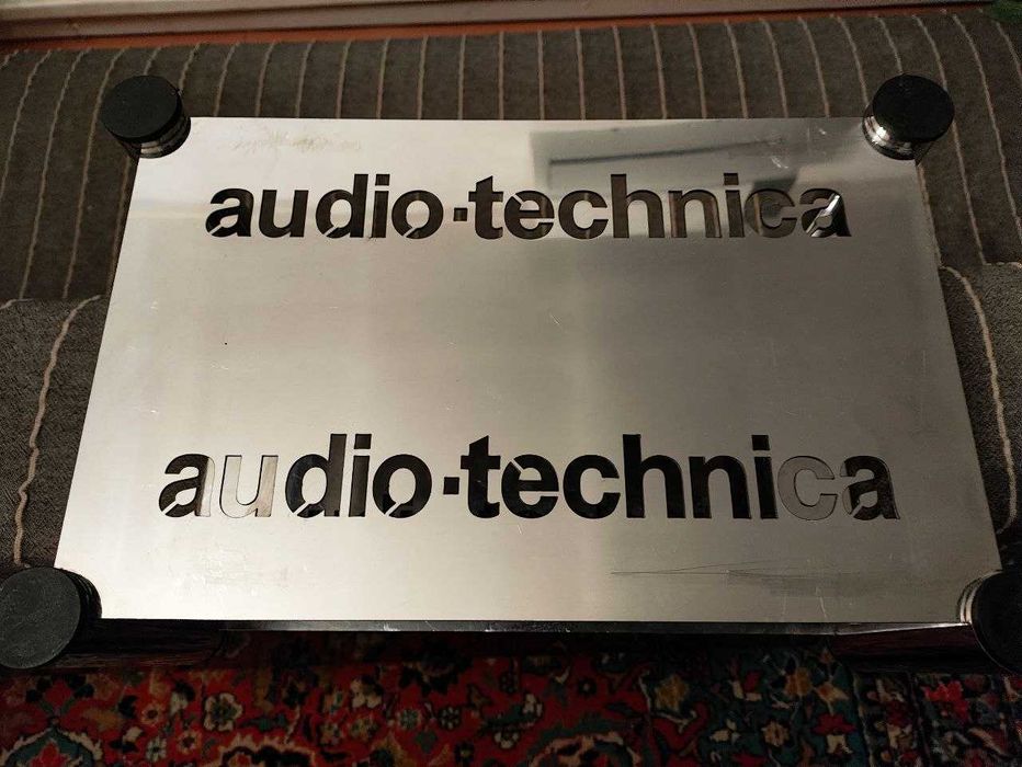 Подставка под ламповый усилитель.Нержавеюшая сталь.