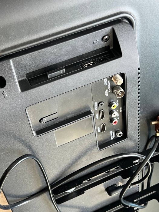 Продам телевизор (б/у)