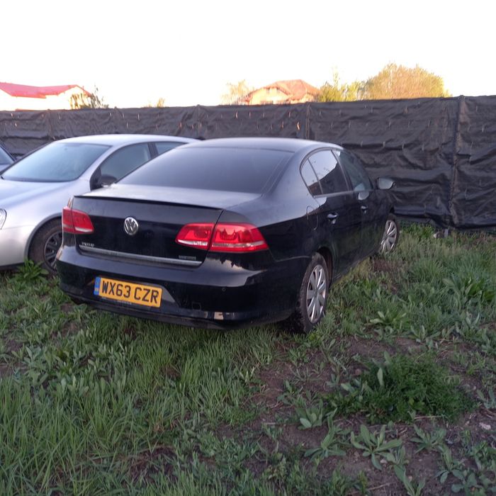 Dezmembrez  passat b7