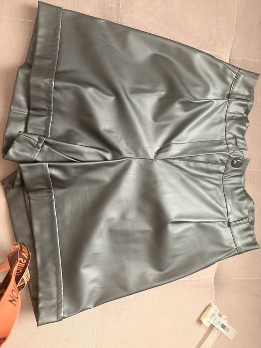 Продам недорого вещи