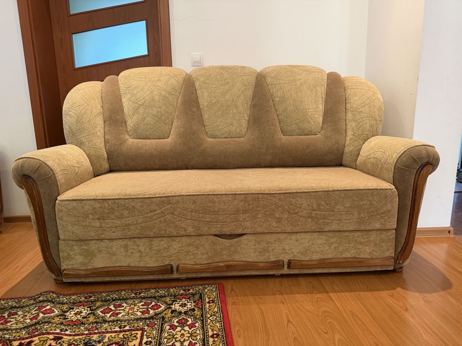 Canapea extensibilă 3 locuri + 2 fotolii extensibile — stare impecabilă - Pret negociabil