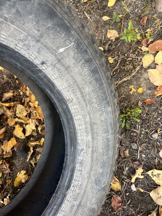 Продам шины 270/60 R18