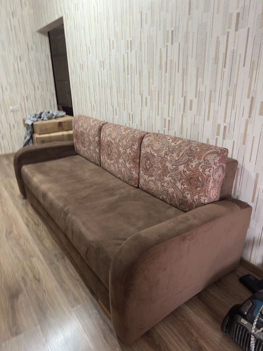 Диван раскладной и кресло