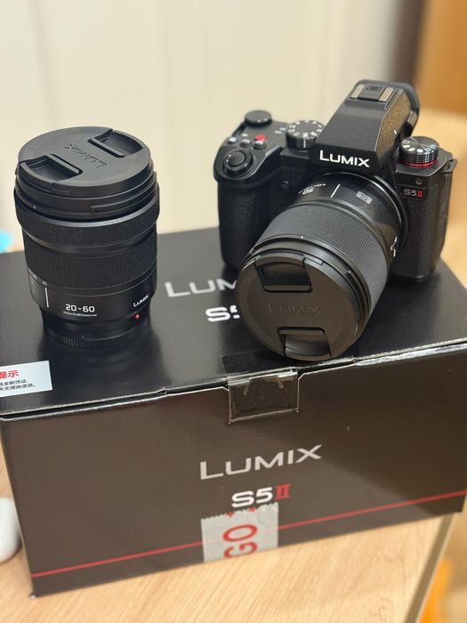 Panasonic Lumix s5 ii 20-60 kit