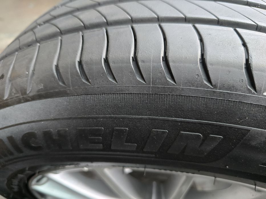 Anvelope vara 235 60 17