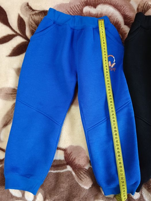 Продам штаны на мальчика 3-4 года