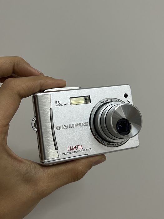 Винтажный фотоаппарат Olympus Camedia FE-5500