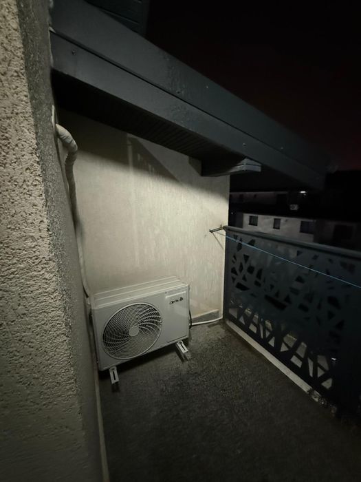 Inchiriez garsoniera 43 m^2 Dobroești + loc de parcare suprateran