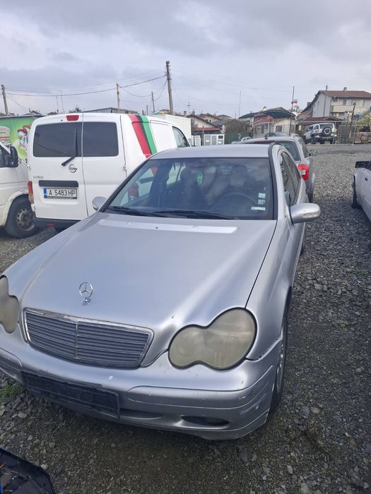 Mercedes W 203 2.2 CDI  143 к.с 6 скорости 2002 година