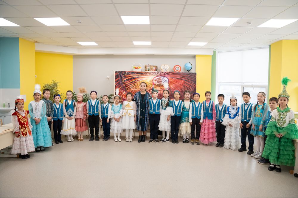 Детское казахское платье
