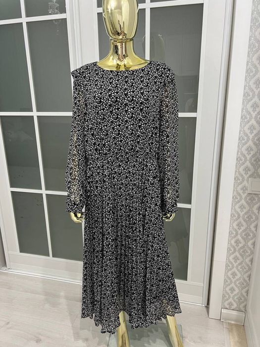 Платья шикарные Зара 48-50 р