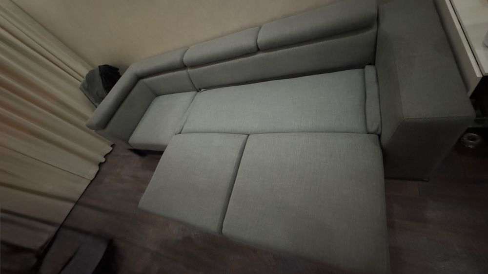 Продан диван в зал, угловой