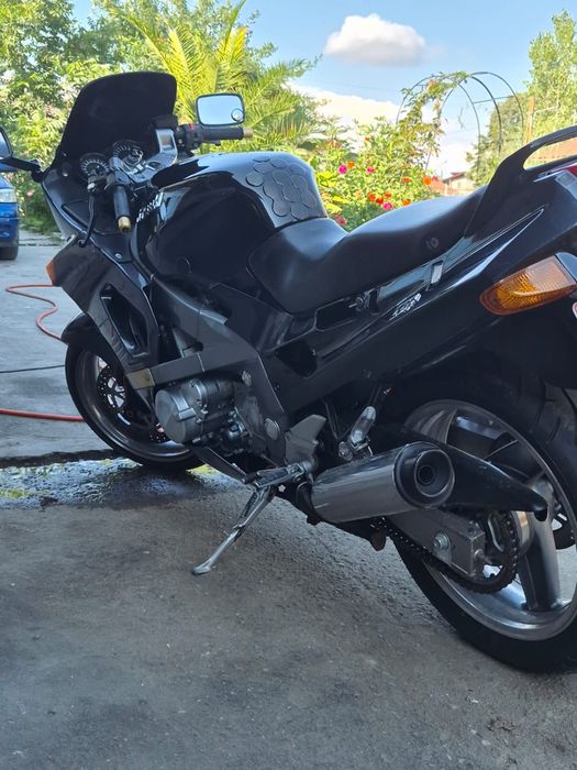 Kawasaki ZZR  600