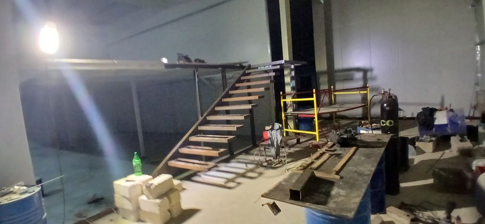 Лестницы,Антресоль,Межэтажи