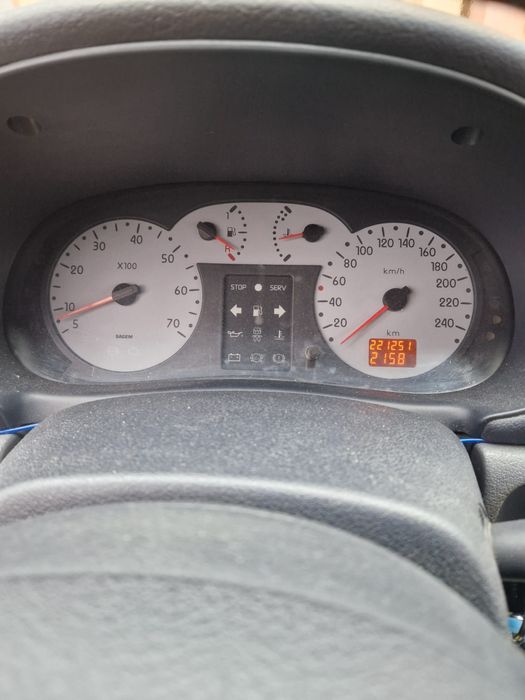 Vând Renault Clio 2001