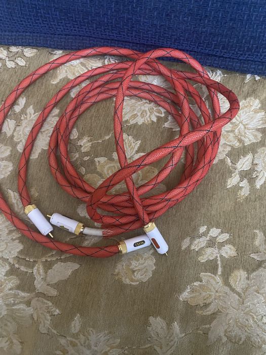 Продаю аудио кабель Ixos. Aнглия.для хай фай системы.