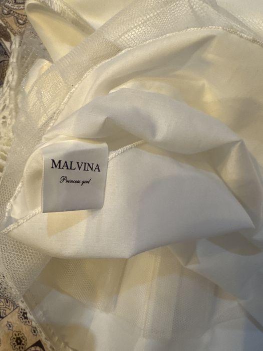 Продам красивое платье для девочки