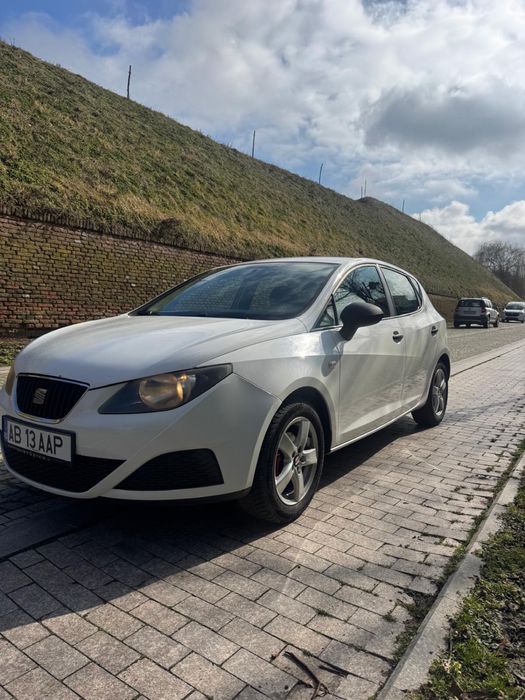 Seat  Ibiza  1.2  benzina  2012