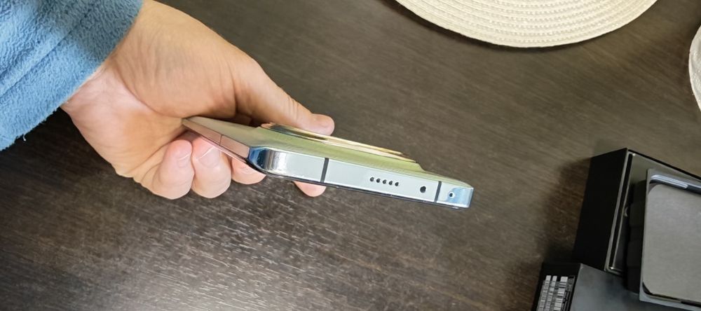 Vând Honor magic 6 pro