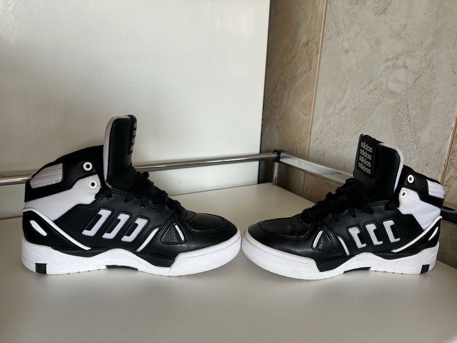 Adidas MIDCITY  marimea 36.