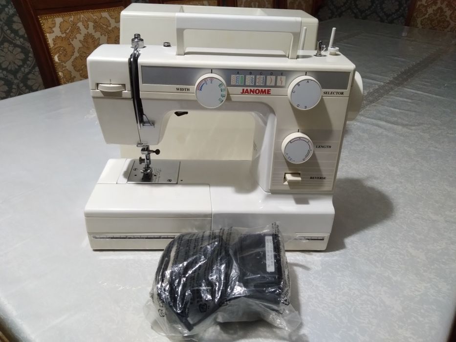 JANOME Швейние машинка