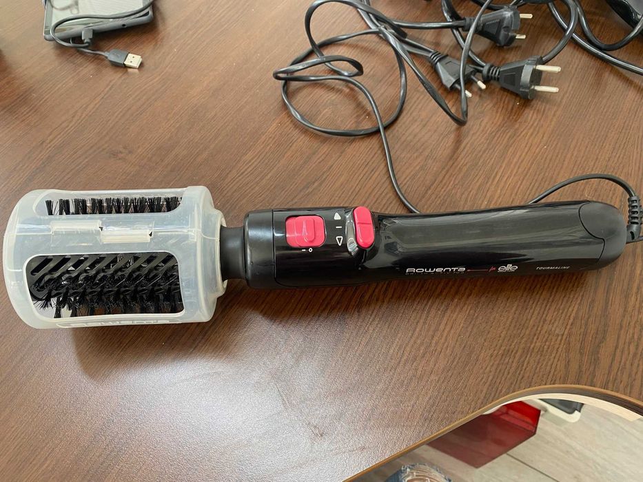 Практична Електрическа Четка за обем и оформяне на коса Rowenta