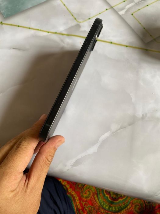 Айфон 15 плюс.