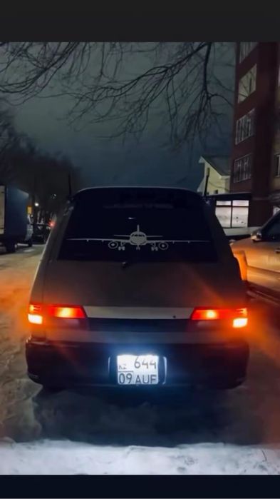 Toyota Estima Lucida