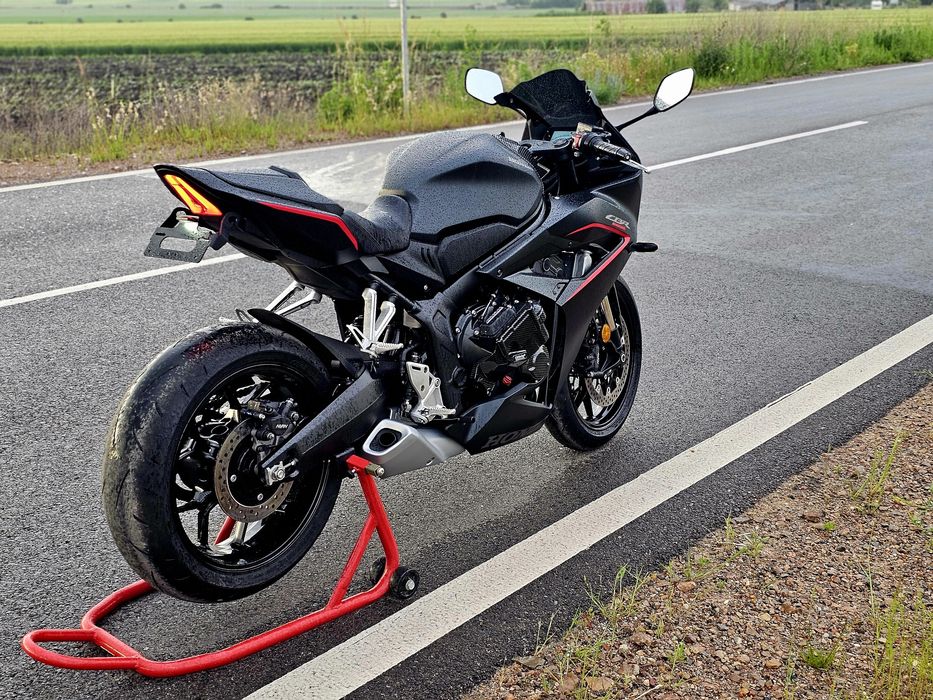 Honda cb650r 2025 A2 35kw