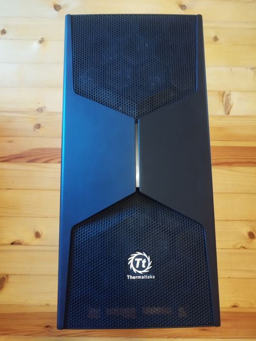 Геймърска компютърна кутия Thermaltake