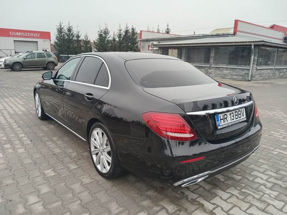 Mercedes Benz E220D