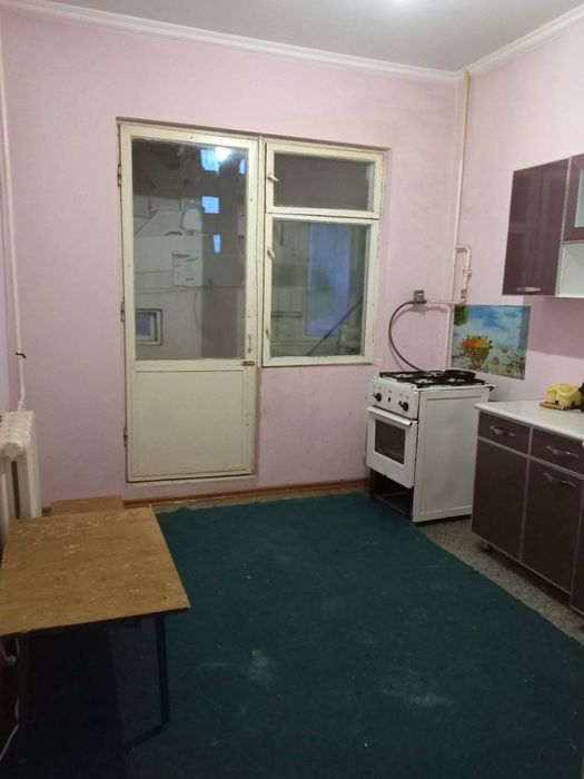 2/6/9 Рисовый базар Продается 2 комн квартира 63 кв Risoviy bozor