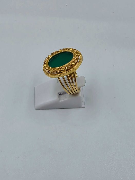 Inel din Aur 18K cu un design elegant