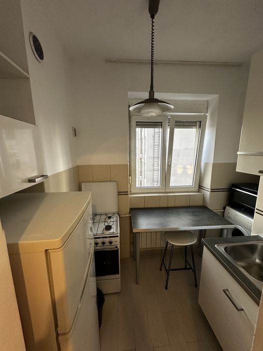 Proprietar inchiriez garsoniera ultracentral