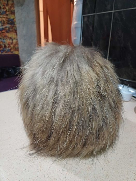 Продам женскую шапку