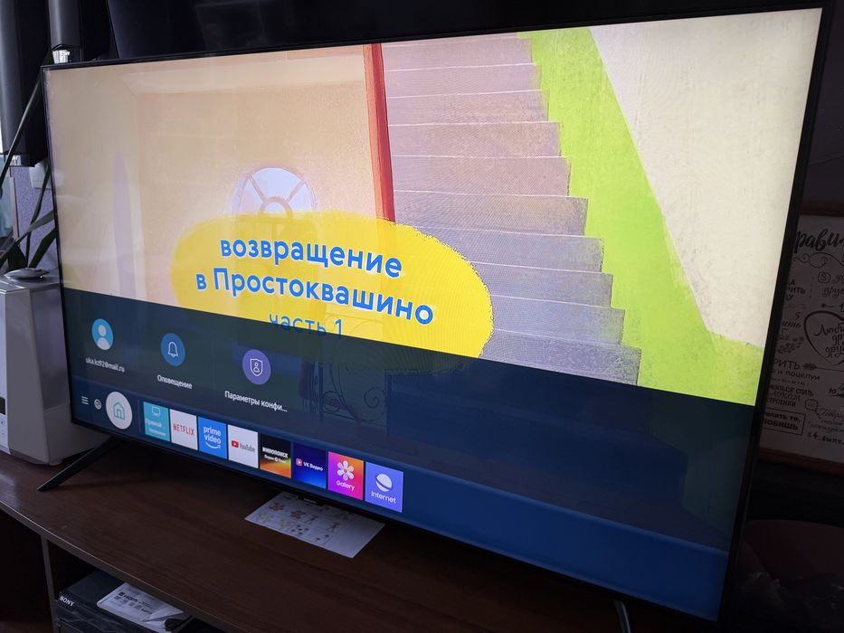Продам смарт телевизор samsung